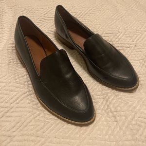 Women's classic black loafers size 9